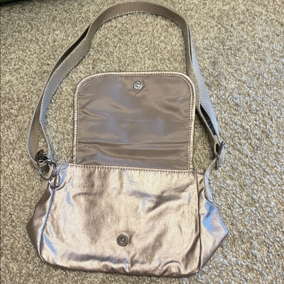 Kipling grey & silver Metallic Messenger Bag Durable, Functional and CUTE! - Picture 13 of 13